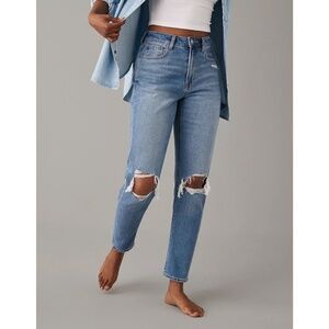 American Eagle Outfitters AE Ripped Mom Jean Light wash